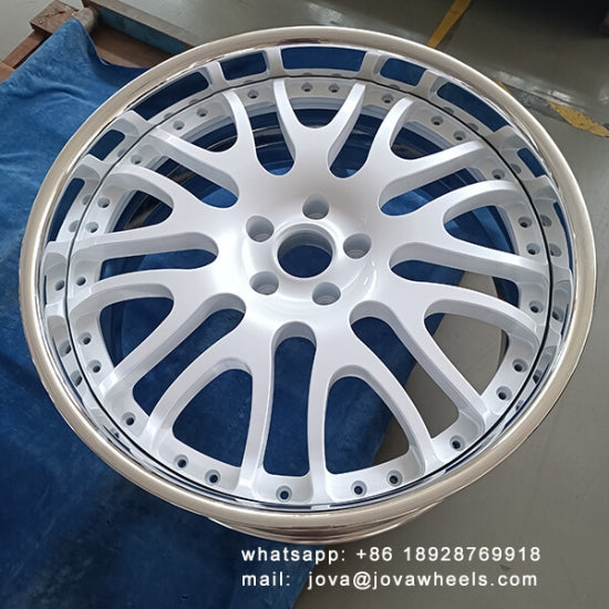 Classic deep dish forged wheels for dodge